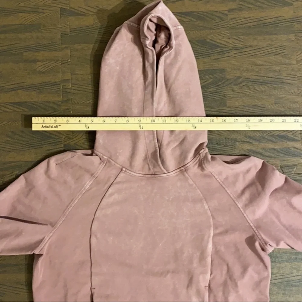 LIKE NEW | Lululemon | Snuggly Sweatshirt | Rustic Red/Pink | Size 6 - Picture 9 of 10